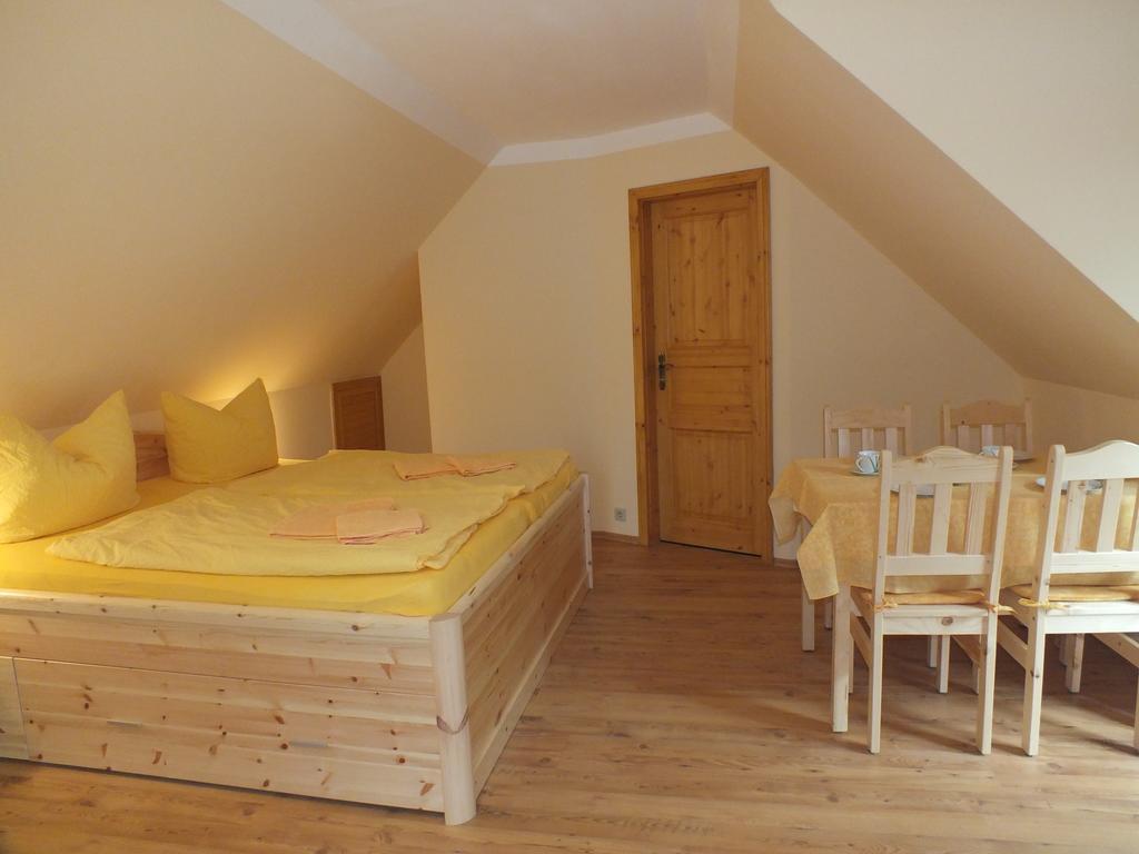 Ferienobjekt Beim Steinmetzen Apartment Radebeul Room photo